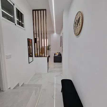 Noiro Centro Apartment