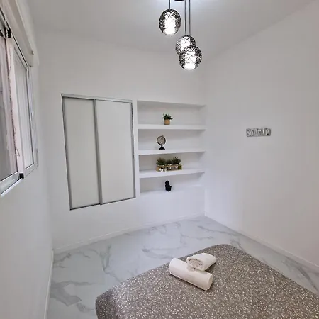 Noiro Centro Apartment *